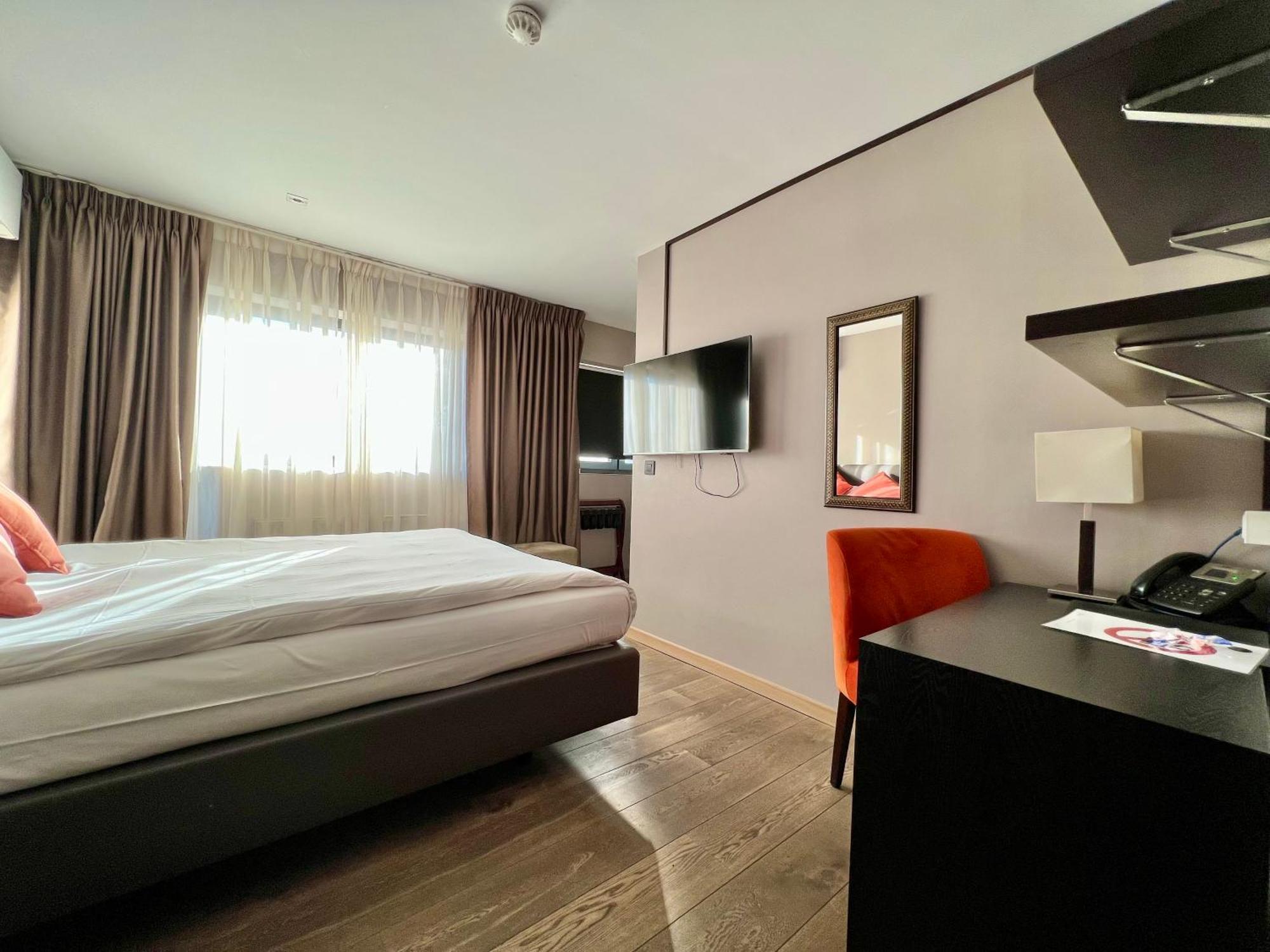 Skol L'Original Otel Strassen Dış mekan fotoğraf